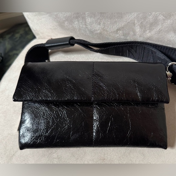 ALLSAINTS Ezra quilt crossbody. - Picture 9 of 11